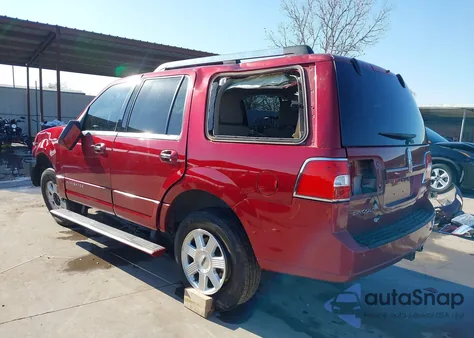 2013 Lincoln Navigator z USA, uszkodzony, nr VIN 5LMJJ2H53DEL06821
